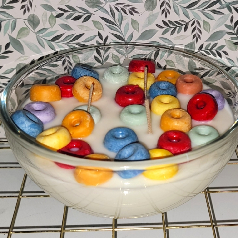 Froot Loops & Milk Candle- Large 3 wick